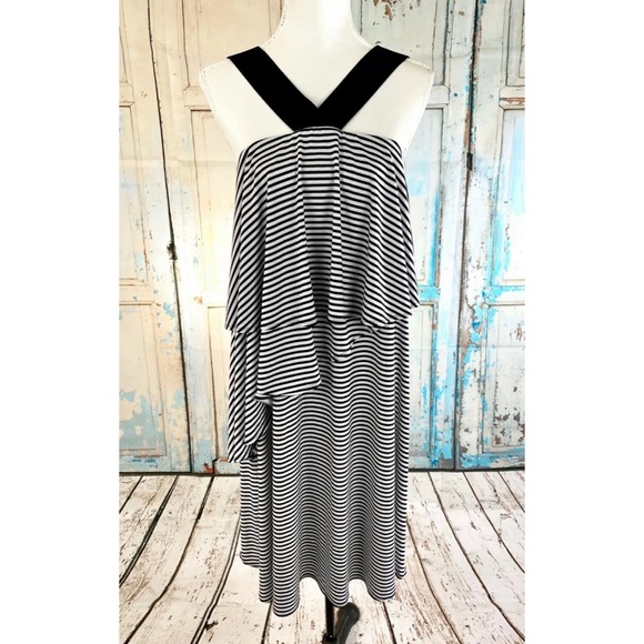💥HP💥LANE BRYANT Striped Cross Front Tiered Dress - Picture 3 of 7